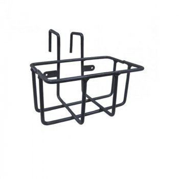 Rugged Ranch Steel Universal Salt Block Holder (4 lb)